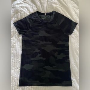 Athleta camo shirt